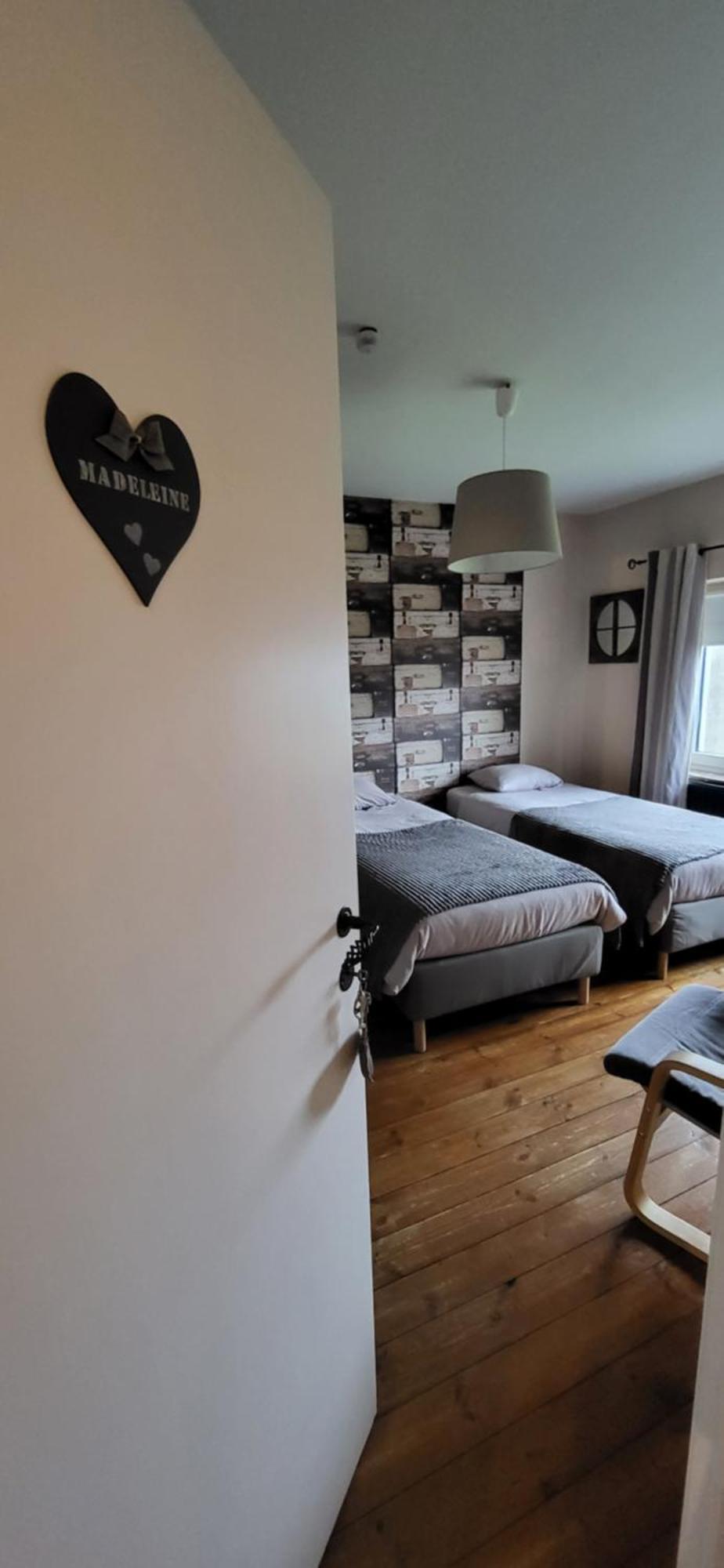 Chambres Esprit Campagne Libramont-Chevigny Kamer foto